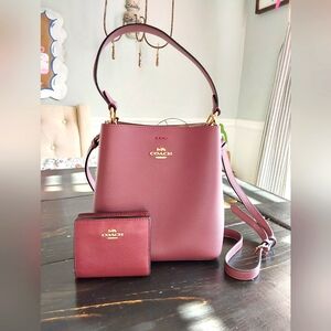 Coach Plum Leather Women's Bag Set
